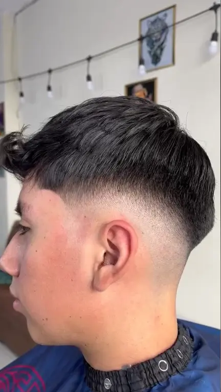 Corte Mid Fade — Estilo Bárbaro Barber Suite